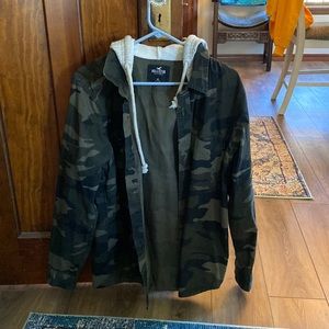 Hollister Camo Hoodie/Button up